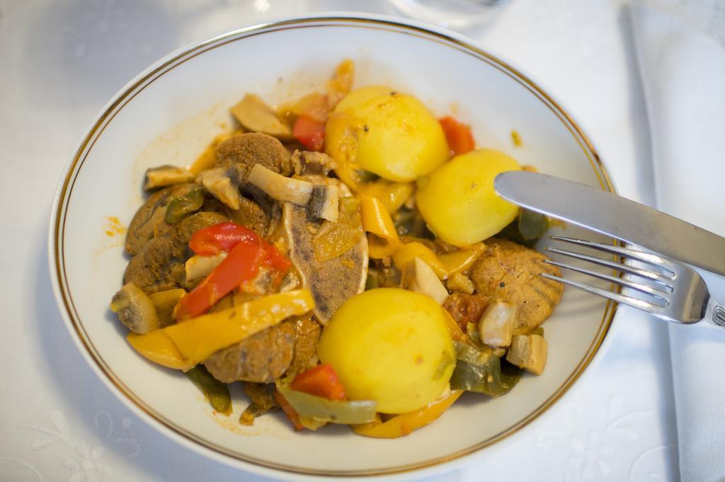Aux Charmes De Maintenon Zewnętrze zdjęcie
