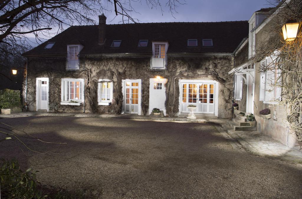 Aux Charmes De Maintenon Zewnętrze zdjęcie