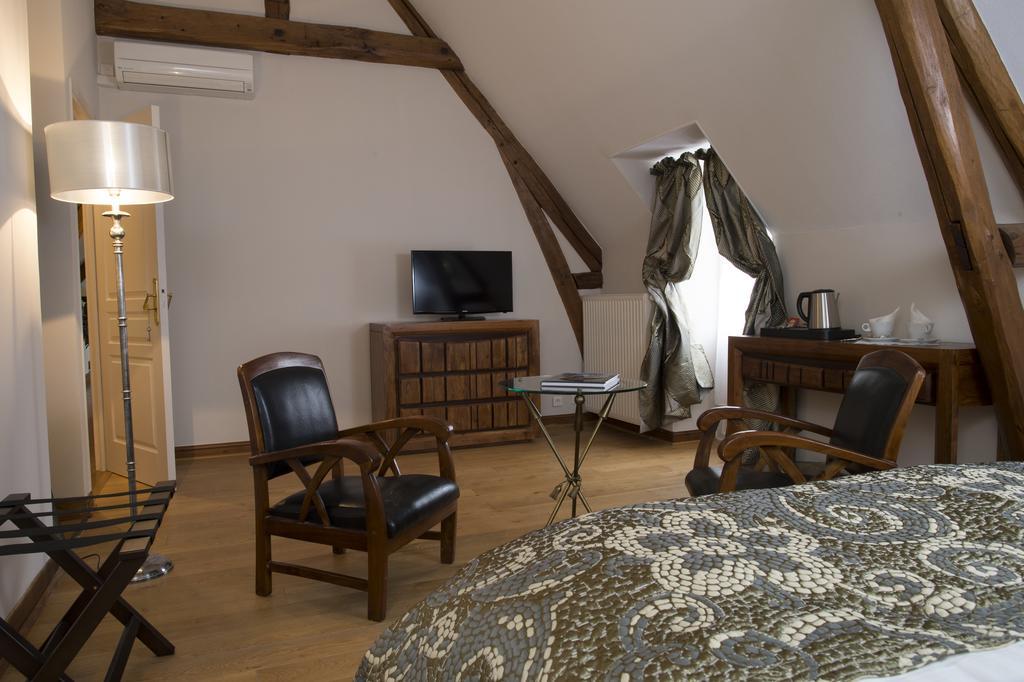 Aux Charmes De Maintenon Zewnętrze zdjęcie