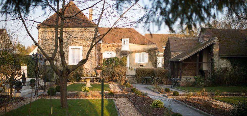 Aux Charmes De Maintenon Zewnętrze zdjęcie