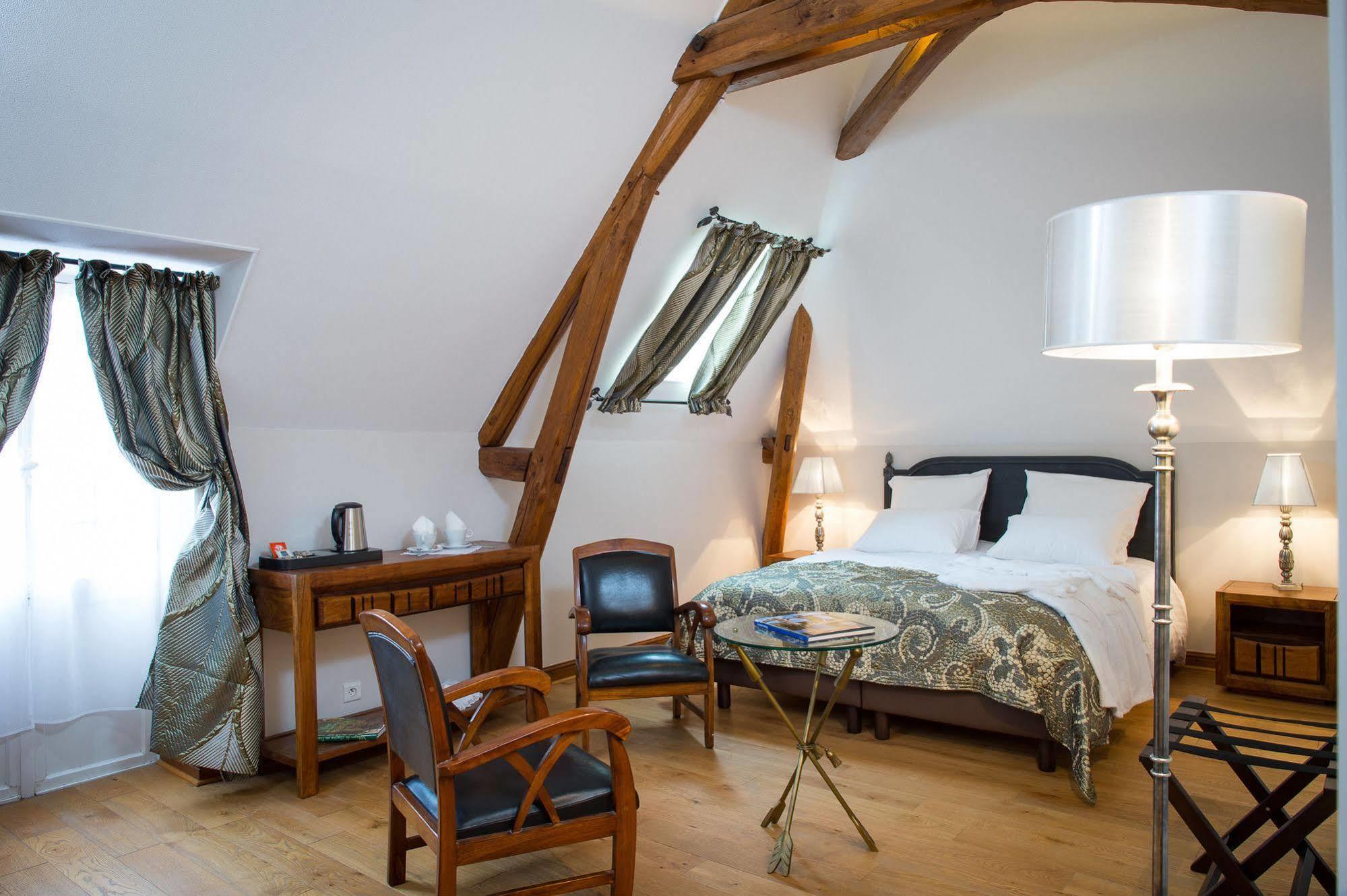Aux Charmes De Maintenon Zewnętrze zdjęcie